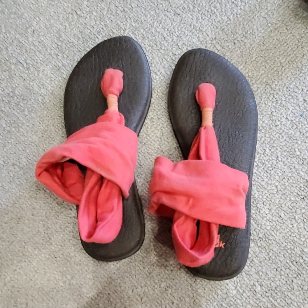 Sanuk yoga sling sandals